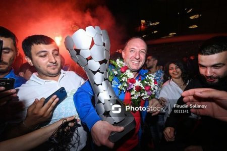 Avropa çempionu olan minifutbol millimiz Bakıda - FOTO