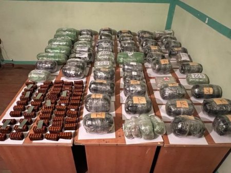 İrandan narkotik gətirən qaçaqmalçılar Azərbaycan sərhədçilərinə atəş açıblar - FOTO İrandan narkotik gətirən qaçaqmalçılar Azərbaycan sərhədçilərinə atəş açıblar - FOTO