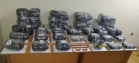 İrandan narkotik gətirən qaçaqmalçılar Azərbaycan sərhədçilərinə atəş açıblar - FOTO İrandan narkotik gətirən qaçaqmalçılar Azərbaycan sərhədçilərinə atəş açıblar - FOTO