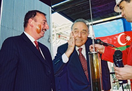 Əli Həsənov: “Heydər Əliyev İli”; mənəvi və sosial tələb …