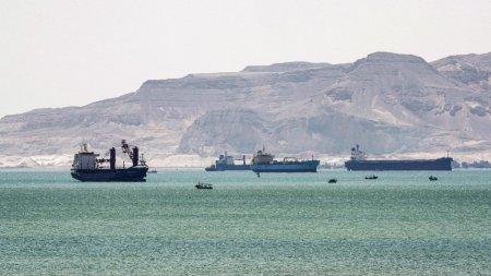 Qırmızı dənizdə böhran: ABŞ yenidən hücuma keçdi, İran isə... Qırmızı dənizdə böhran: ABŞ yenidən hücuma keçdi, İran isə...